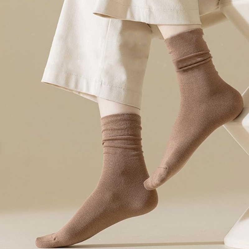 Calzini a pile in stile retrò in stile retrò a colore solido